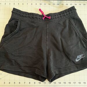 NIKE Sweatshorts